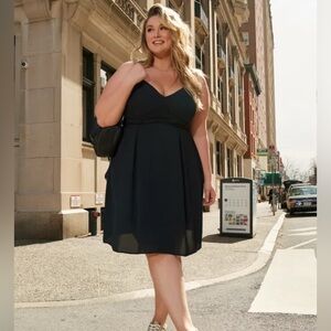 All Worthy by Hunter McGrady Size‎ 4 Black Chiffon Dress w/ Lace Insets, NWOT